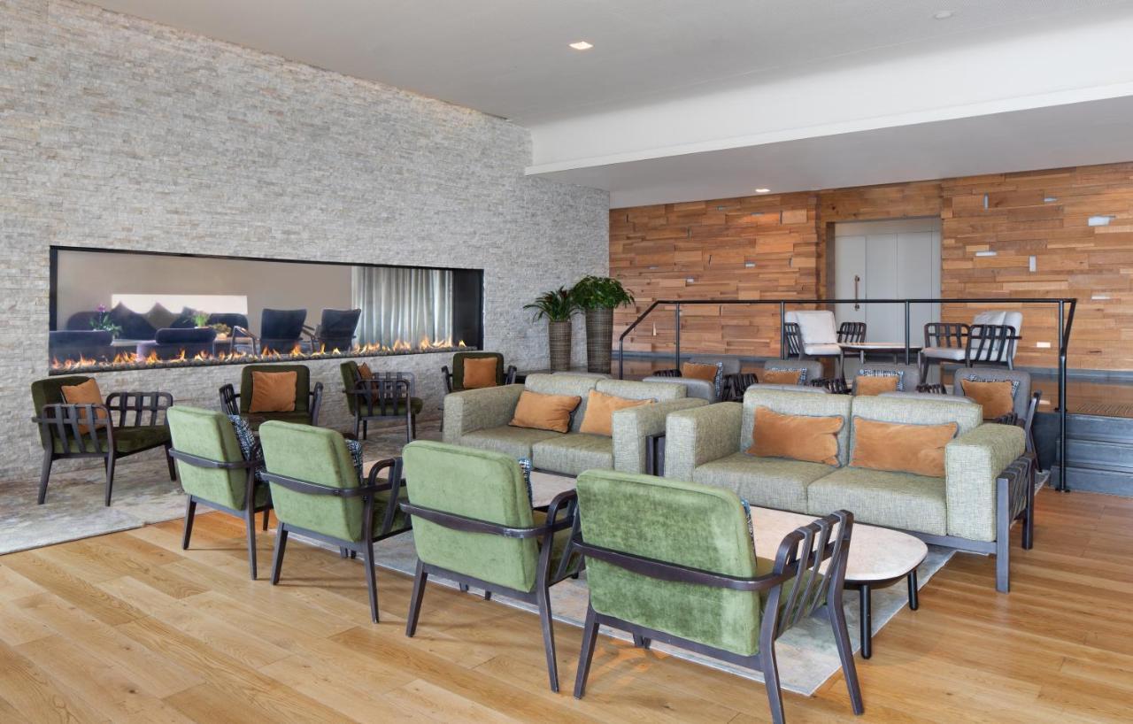 Cramim By Isrotel Exclusive Kiryat Anavim Luaran gambar The lounge at the airport