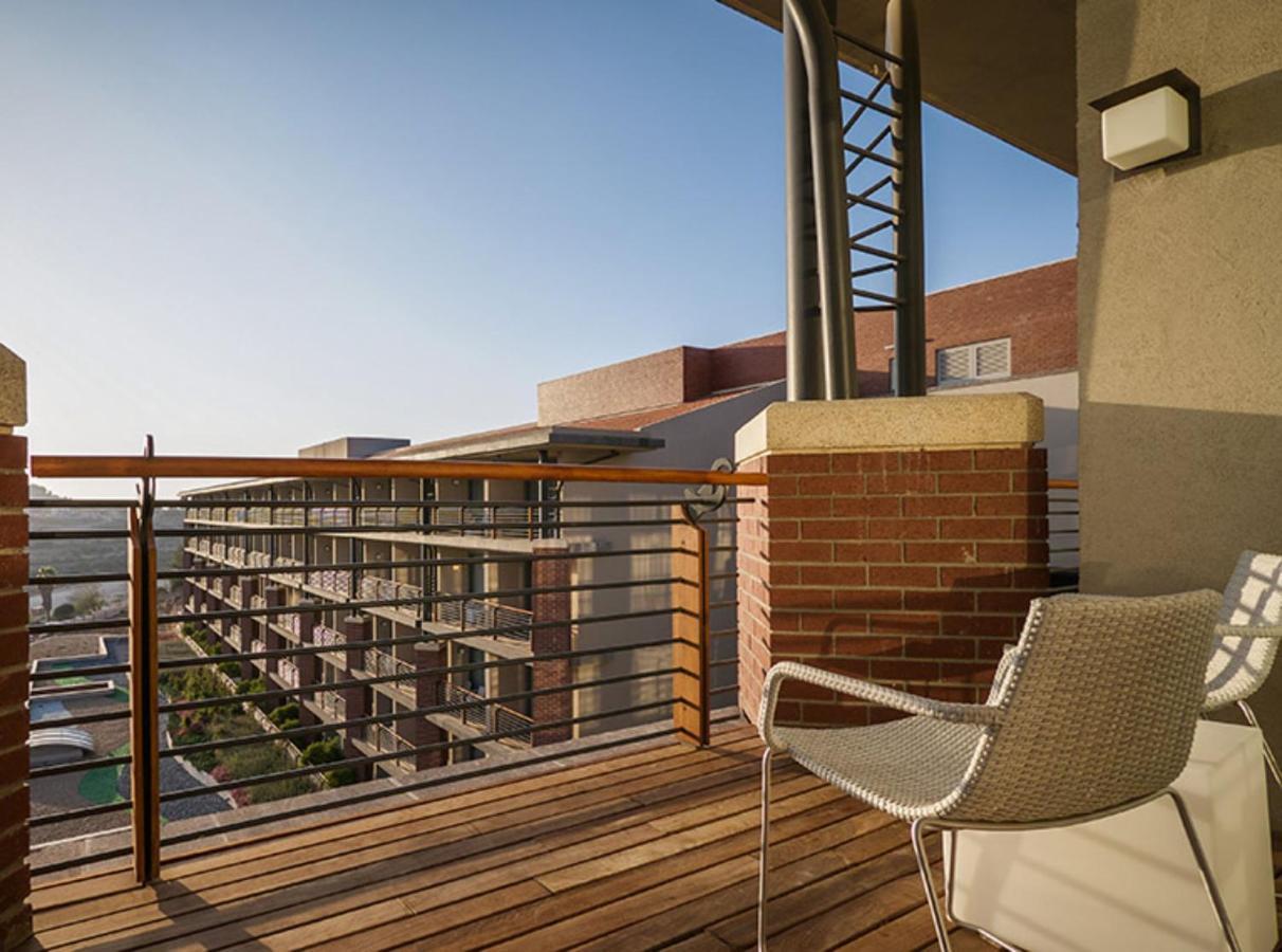 Cramim By Isrotel Exclusive Kiryat Anavim Luaran gambar A typical balcony at the new residence hall
