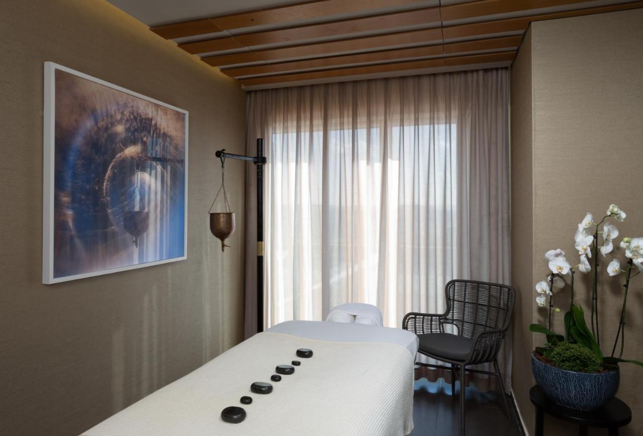 Cramim By Isrotel Exclusive Kiryat Anavim Luaran gambar A treatment room at the Four Seasons Hotel, Madrid